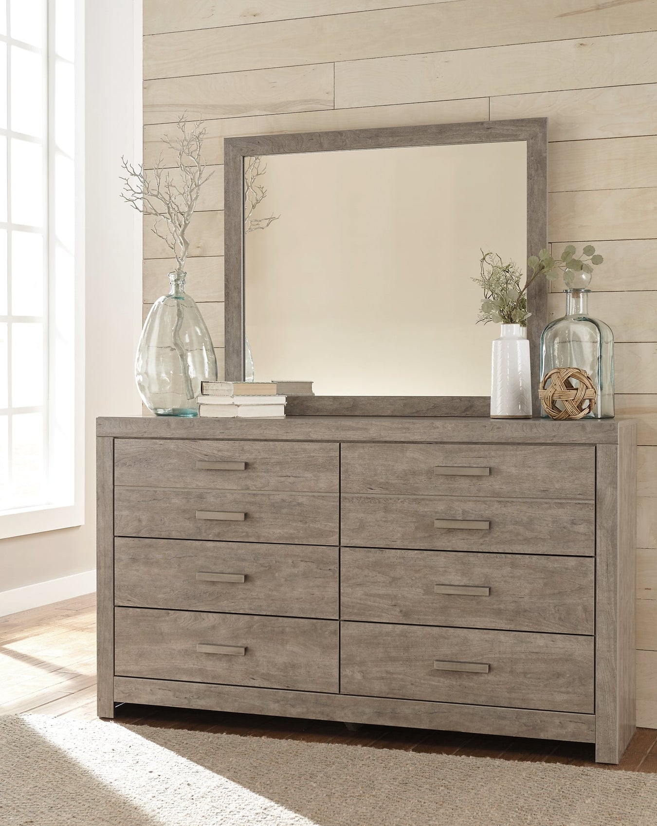 Bedroom > Dresser & Mirror