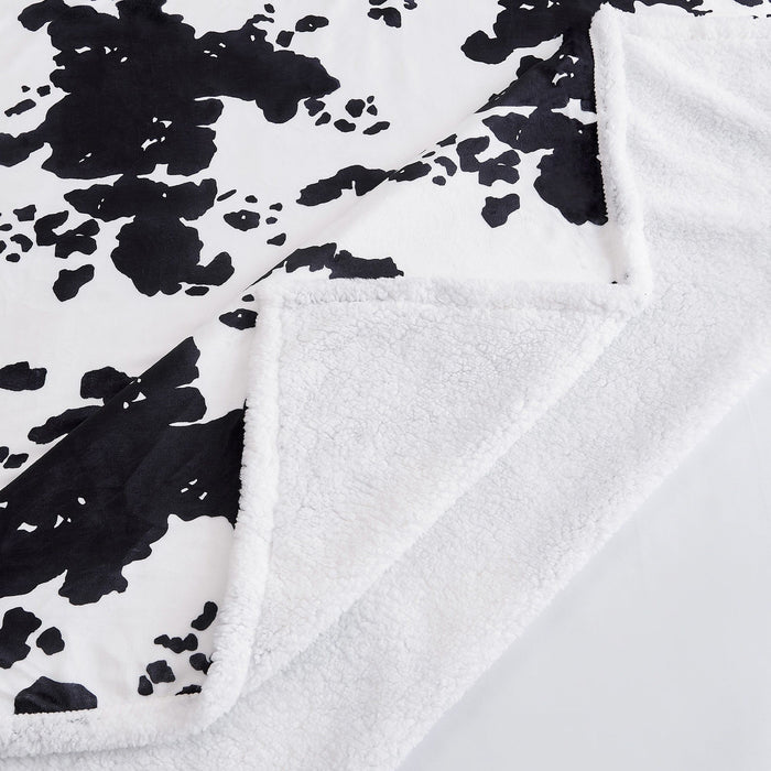 Campfire - Elsa Cowhide Campfire Sherpa Throw 6 Per Carton - Black / White