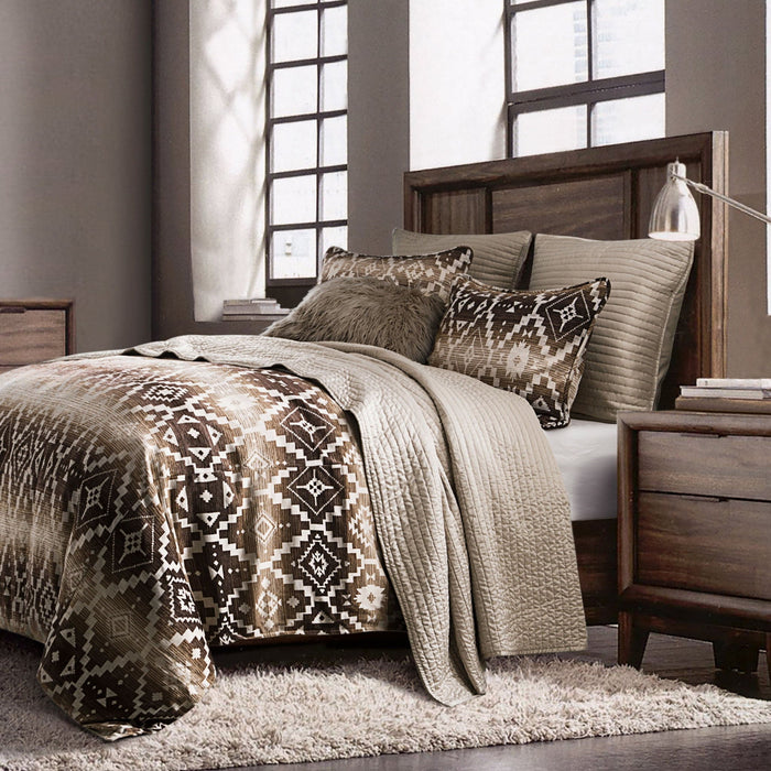 Chalet - King Aztec Duvet Cover Set (Set of 3) - White / Brown