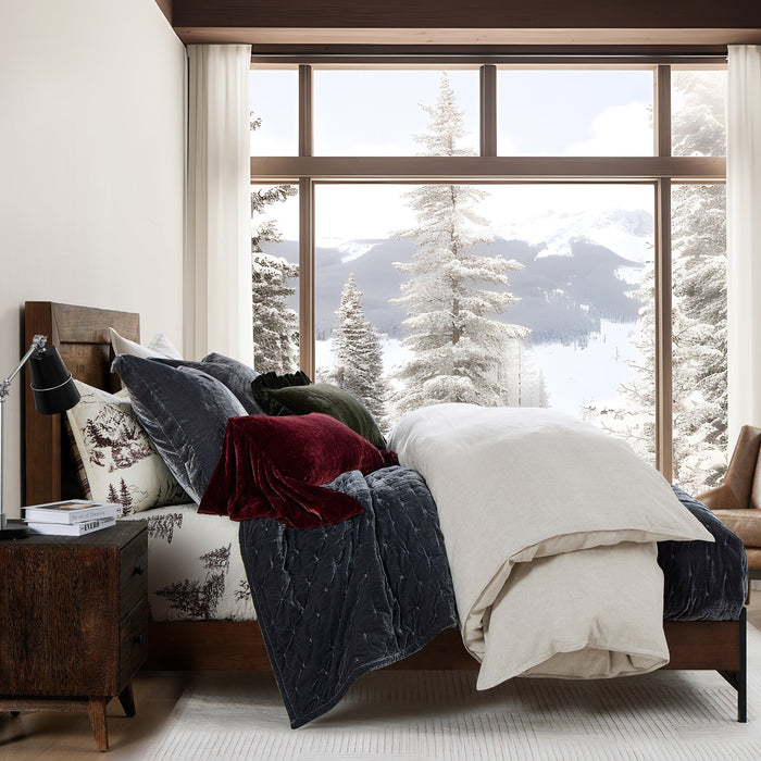 White Pine - Full/Queen Reversible Quilt Set (Set of 3) - White