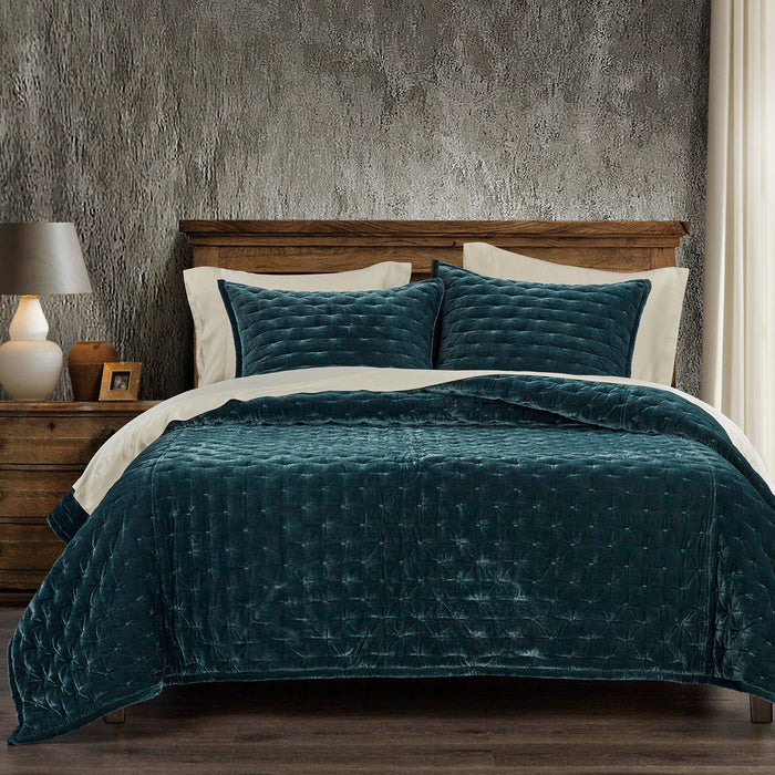 Stella - King Faux Silk Velvet Pintuck Quilt - Storm Blue