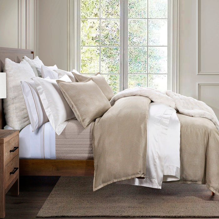 Sydney - Queen Jacquard Comforter Set (Set of 3) - Champagne