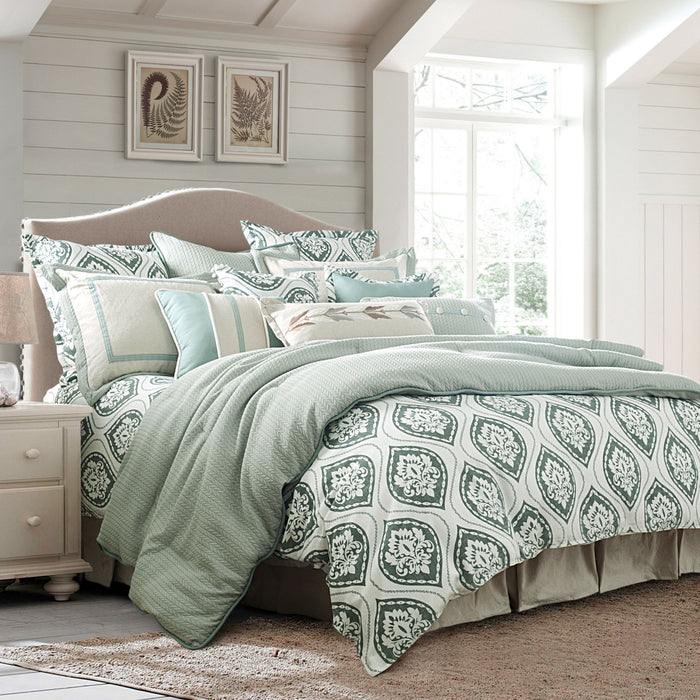 Belmont - Queen Comforter Set (Set of 4) - Green / White