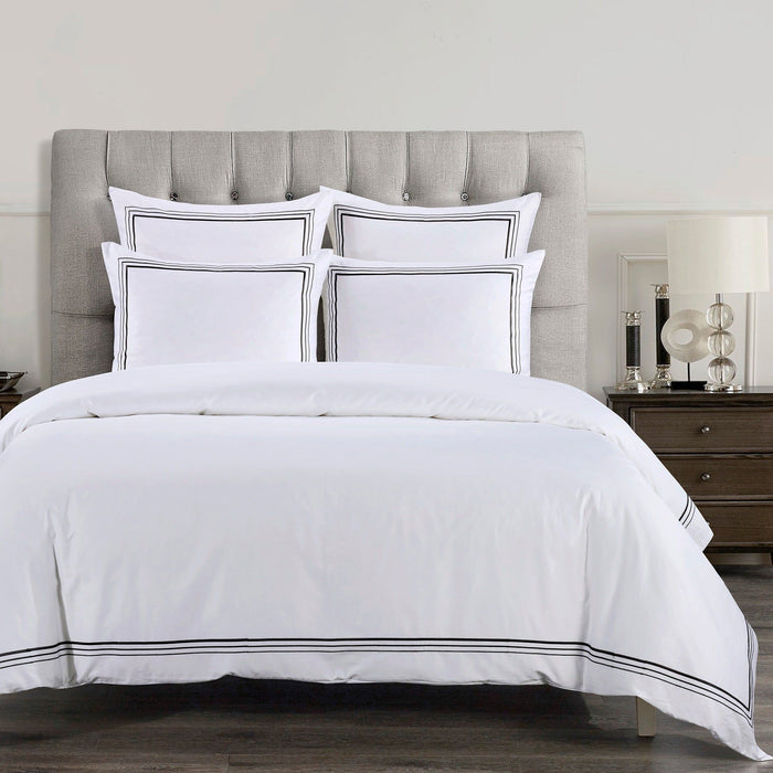 Border Embroidery - King Duvet Cover Set (Set of 3) - White / Black