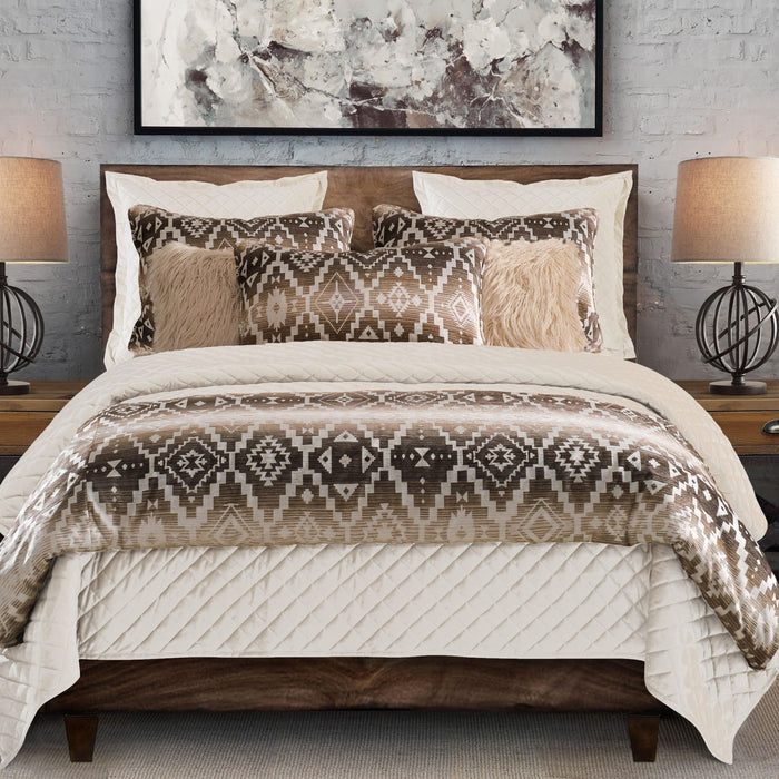 Chalet - King Aztec Duvet Cover - White / Brown
