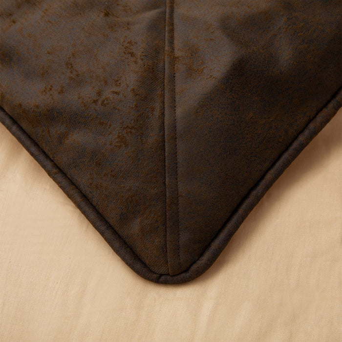 Laredo - King Comforter Set (Set of 6) - Chocolate