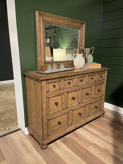 Vintage Market - Dresser