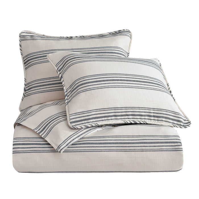 Blackberry - Queen Comforter Set (Set of 3) - White / Black