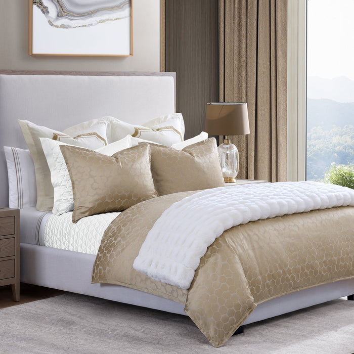 Honeycomb - Queen Jacquard Duvet Cover Set (Set of 3) - Light Gold