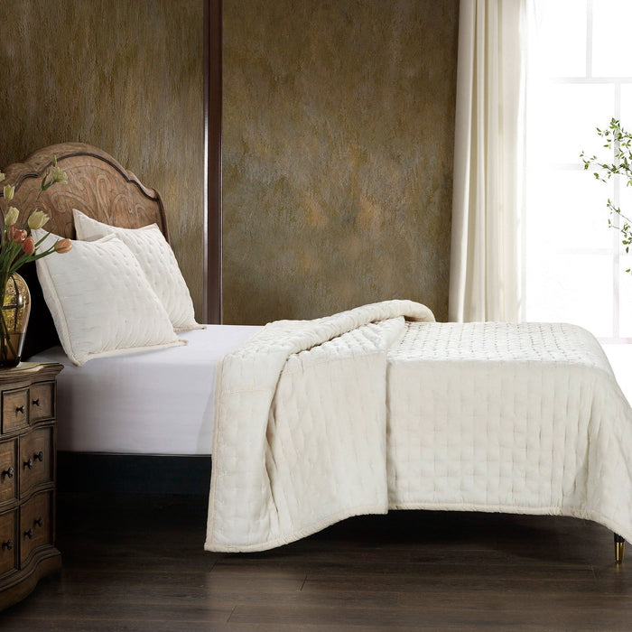 Stella - Full/Queen Faux Silk Velvet Pintuck Quilt Set (Set of 3) - Stone