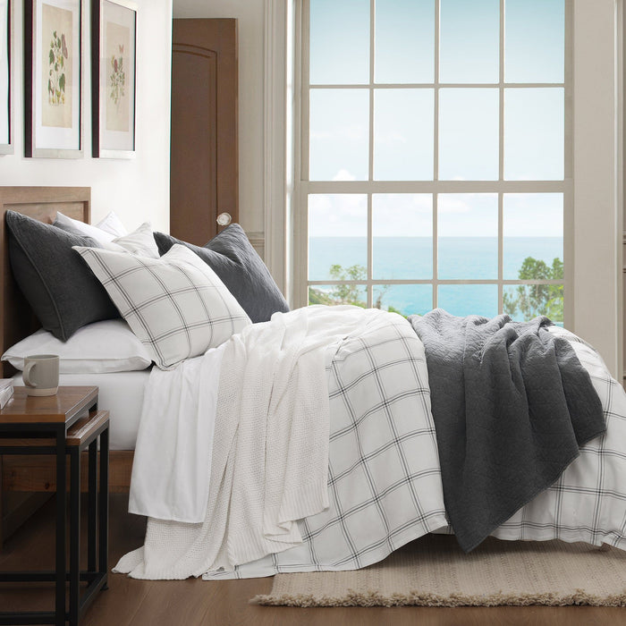 Windowpane - Queen Plaid Duvet Cover Set (Set of 3) - White