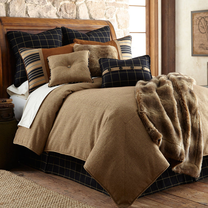 Ashbury - Queen Comforter Set (Set of 5) - Tan / Black