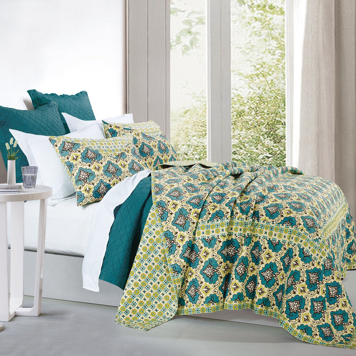 Salado - Twin Reversible Quilt Set (Set of 2) - Turquoise / Green