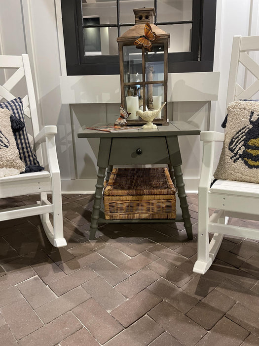 Vintage Market - Splayed Bobbin Leg 1 Drawer End Table
