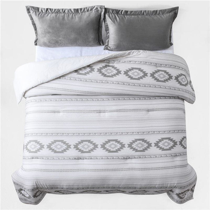 Free Spirit - Queen Comforter Set (Set of 4) - Gray / White