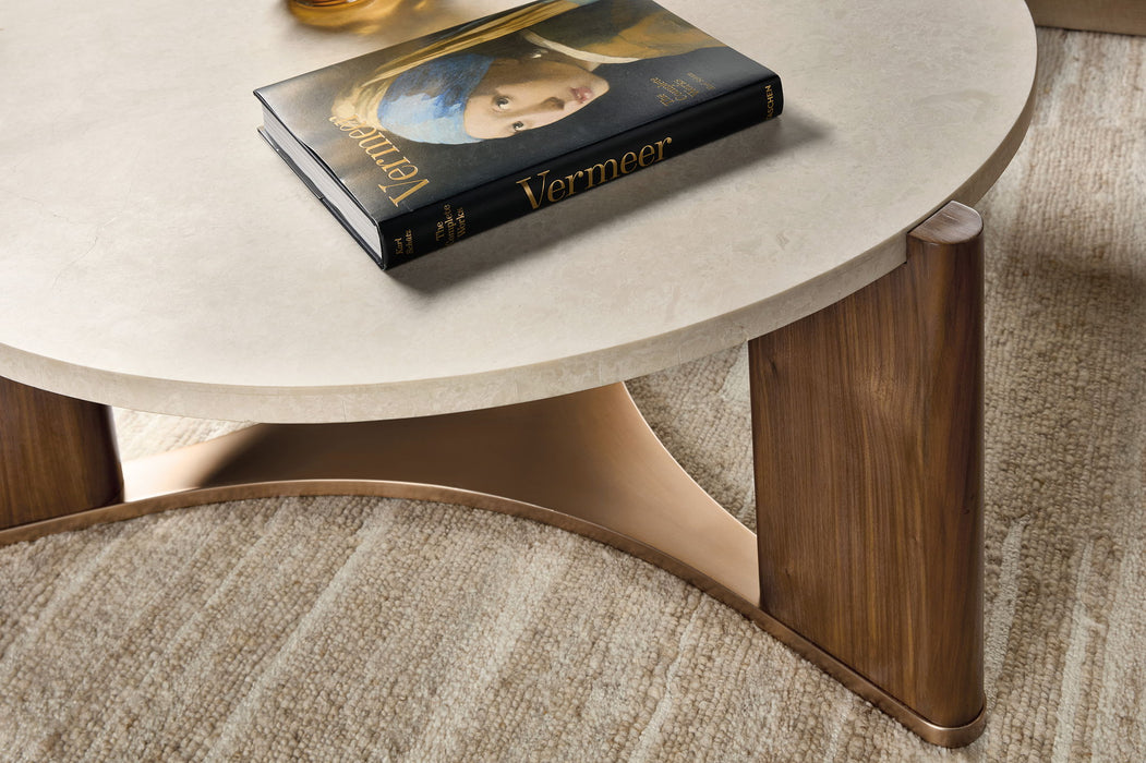 Eleana - Round Table