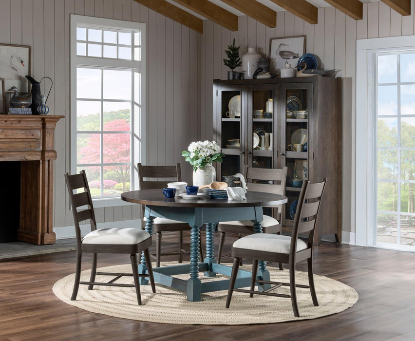 Lake House - Round Pedestal Table