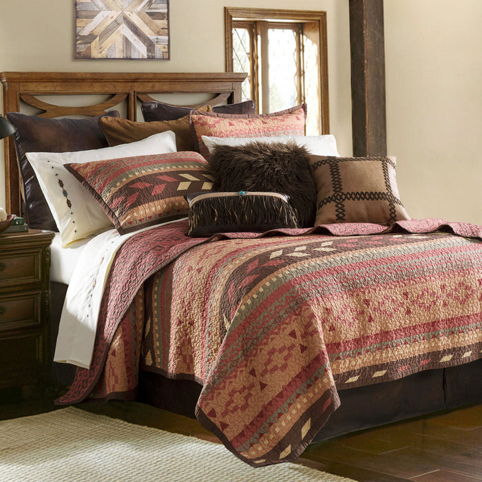 Broken Arrow - Full/Queen Reversible Quilt Set (Set of 3) - Red / Tan / Brown