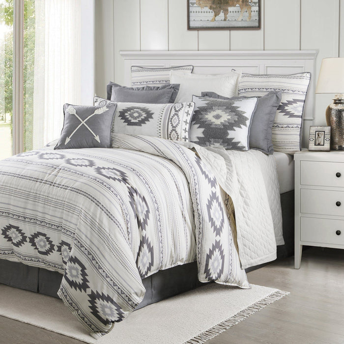Free Spirit - Full Comforter Set (Set of 4) - Gray / White