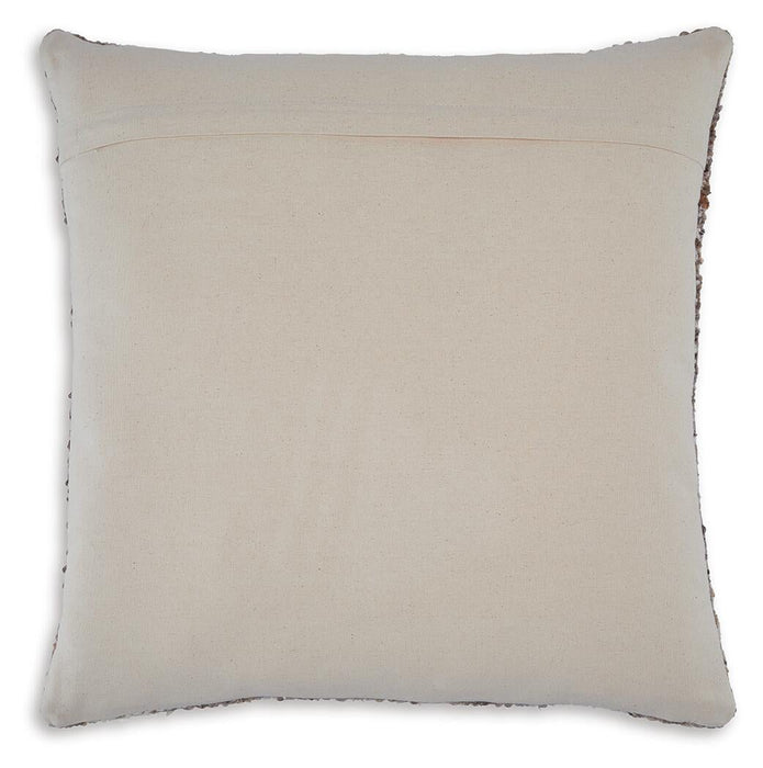 Nealton Pillow