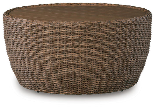 Double Point Round Cocktail Table