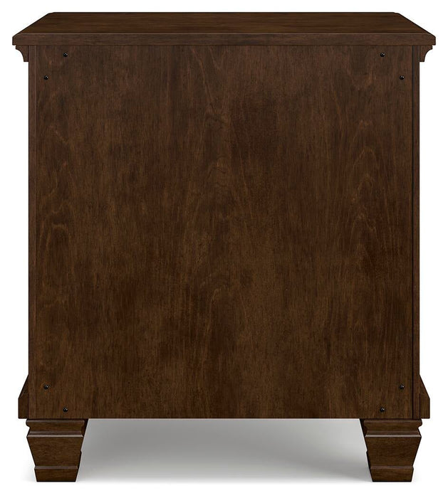 Danabrin King Panel Bed with Mirrored Dresser, Chest and Nightstand