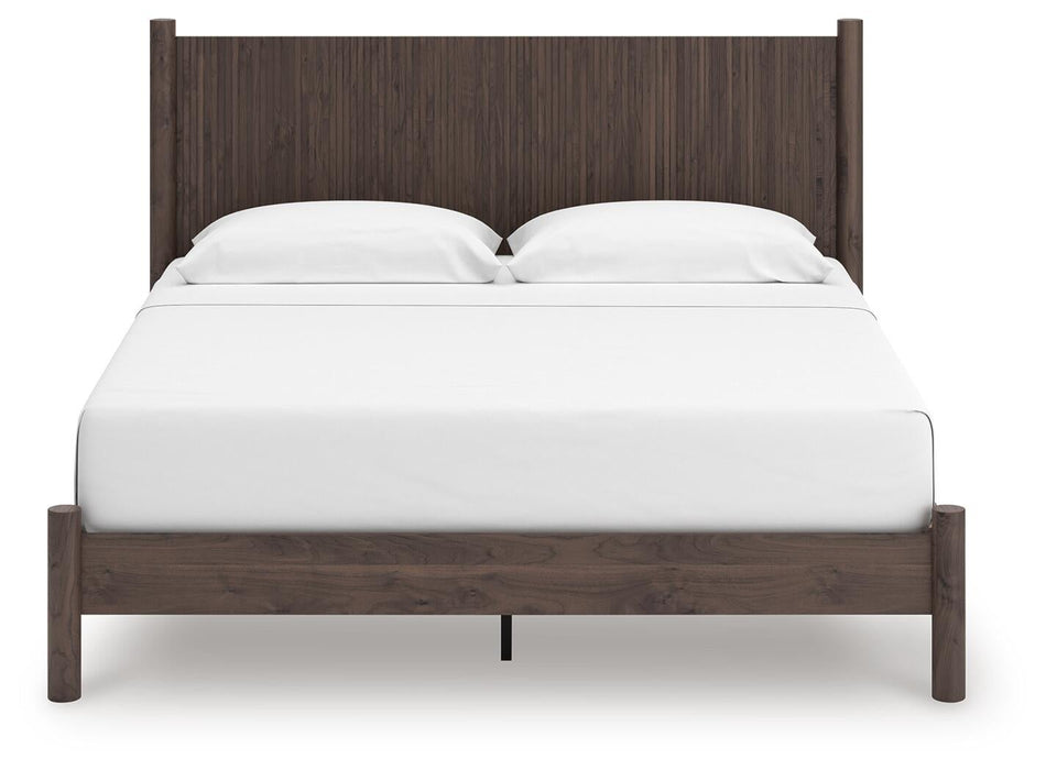 Pamytta King Panel Platform Bed, Dresser, Mirror, Chest and Nightstand